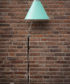 Estoplasti põrandalamp