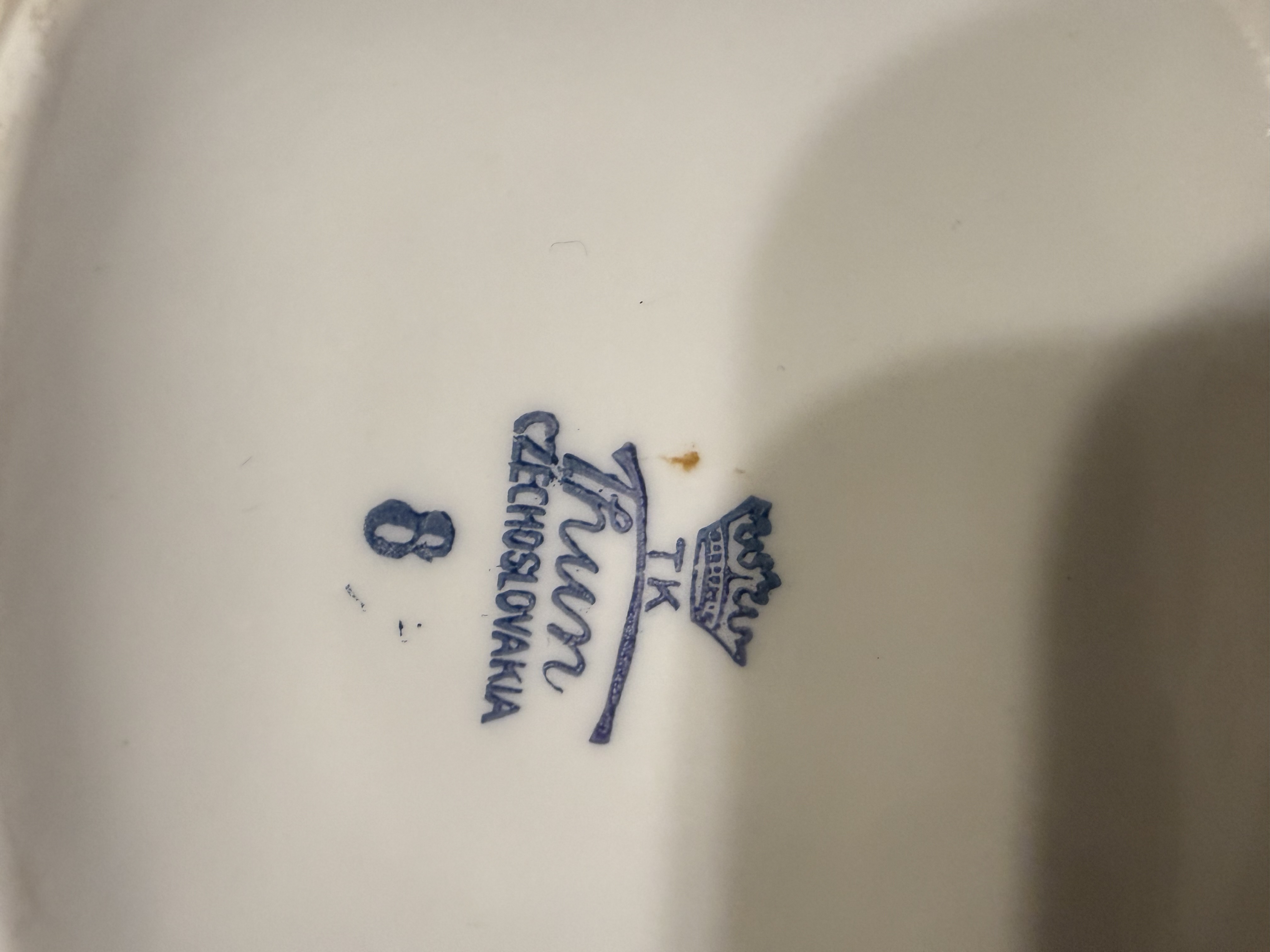 Alternative view of Thun toos/tops